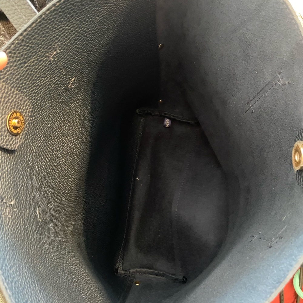 Navy Ulta Tote - Picture 6 of 9